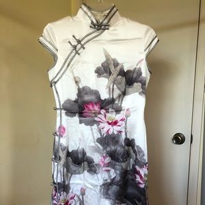 White Silk Lotus Qipao